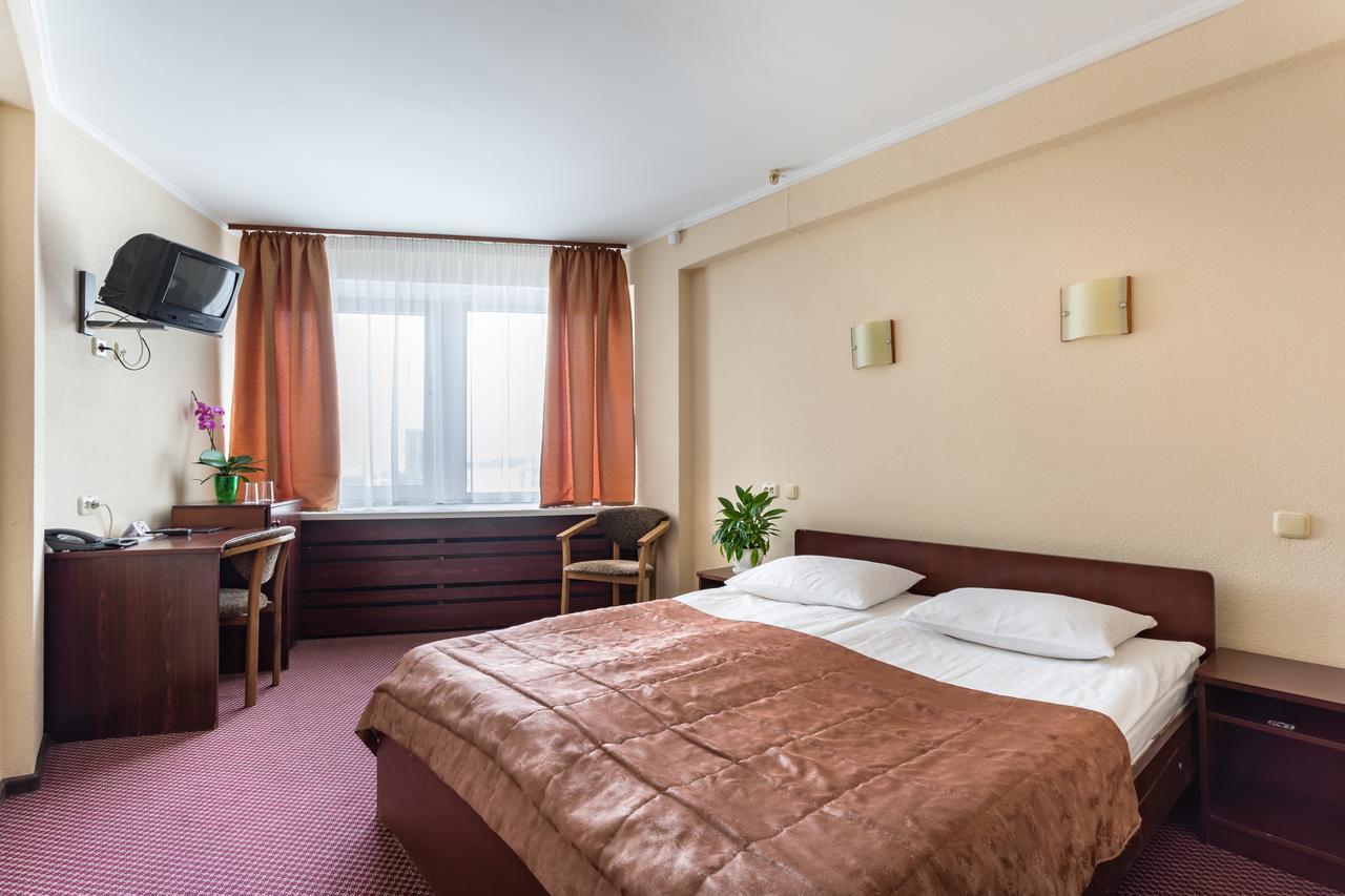 Tourist Hotel Complex Kyiv Exterior photo
