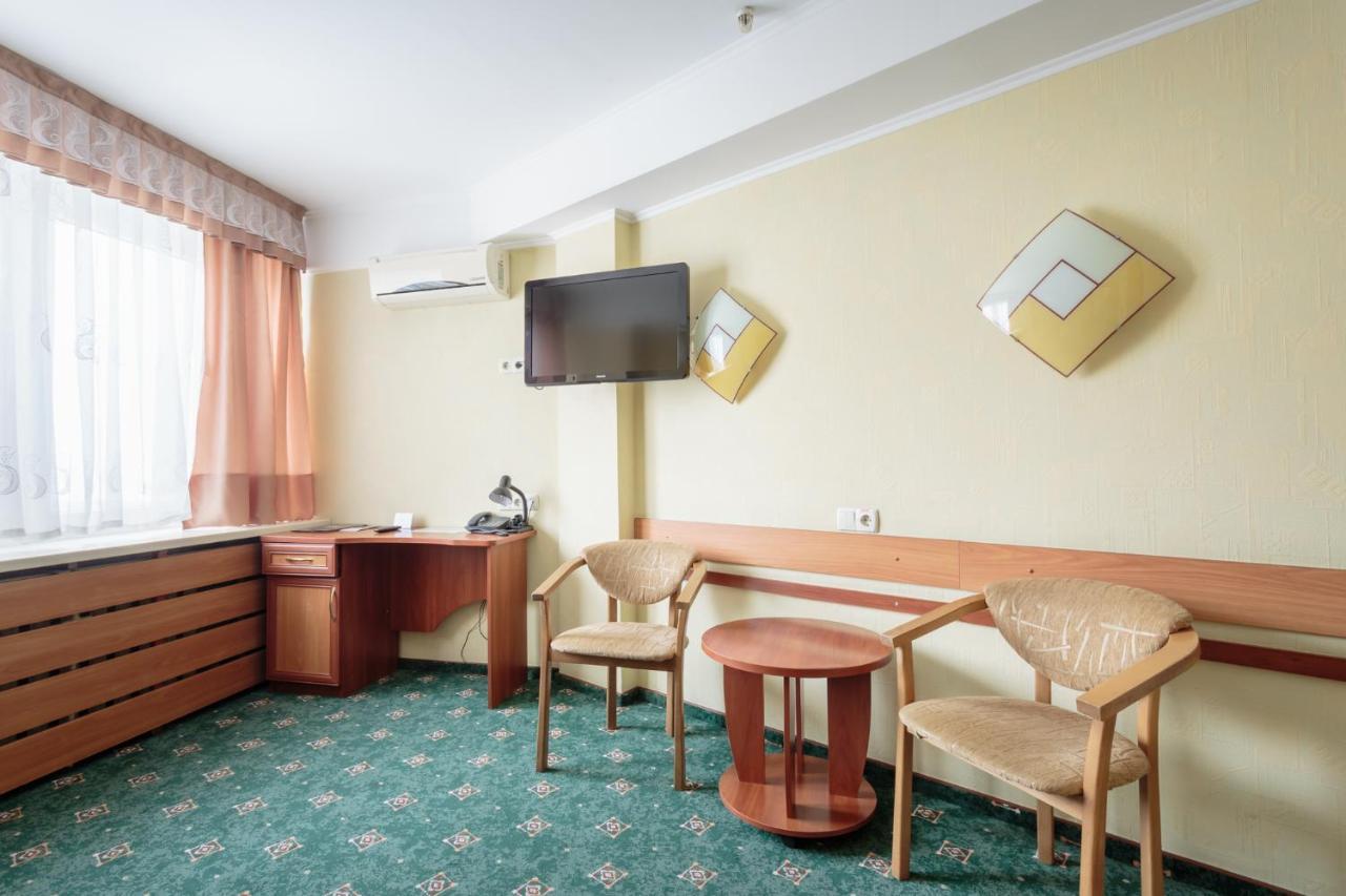 Tourist Hotel Complex Kyiv Exterior photo