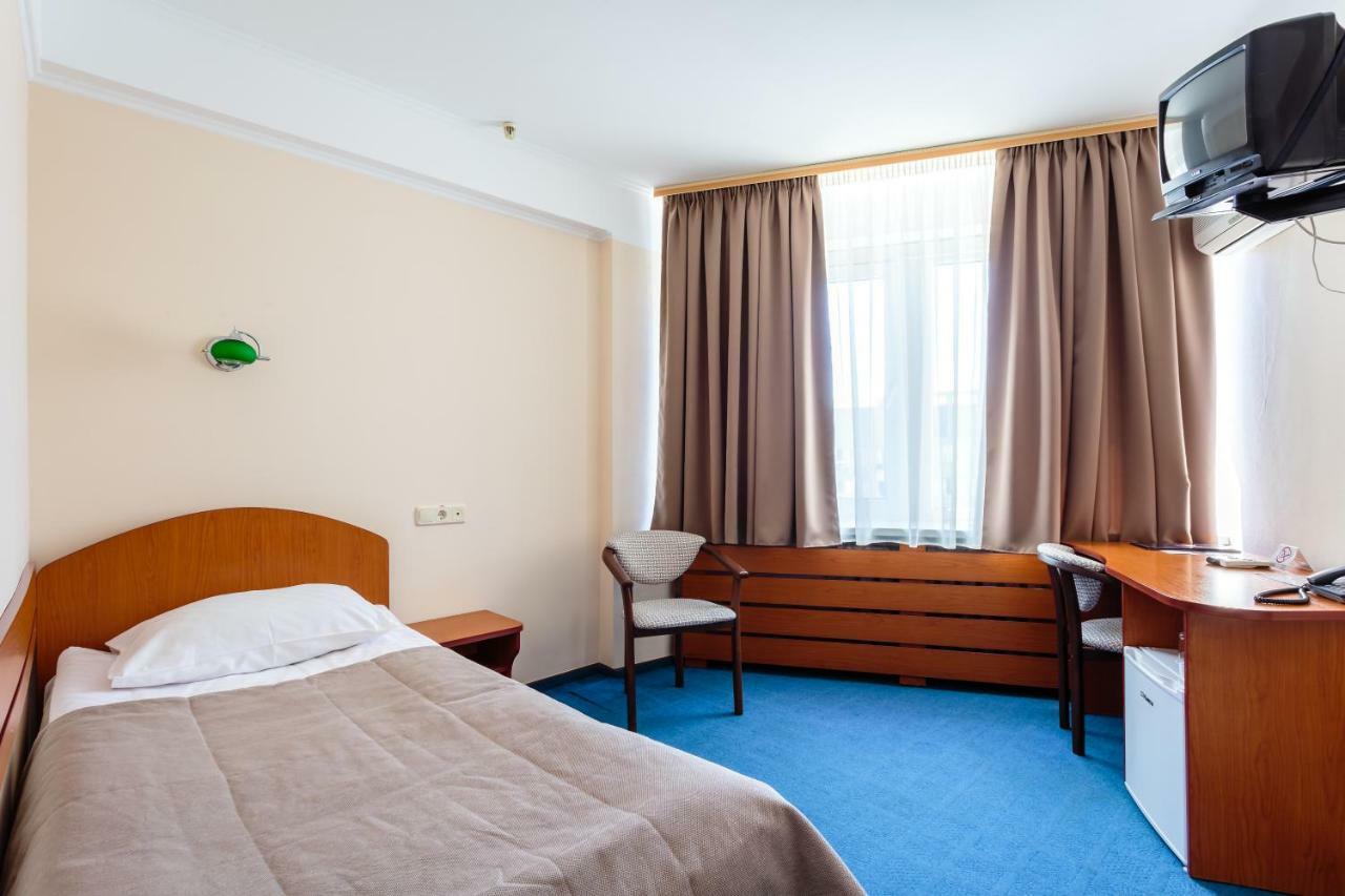 Tourist Hotel Complex Kyiv Exterior photo